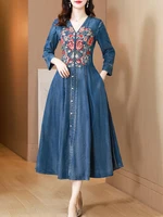 فستان TIYIHAILEY طويل منتصف الساق من قماش الدنيم بصدر واحد للنساء، فستان مطرز على الطراز الصيني، عتيق، خريف، جديد، 2025، M-4X 5