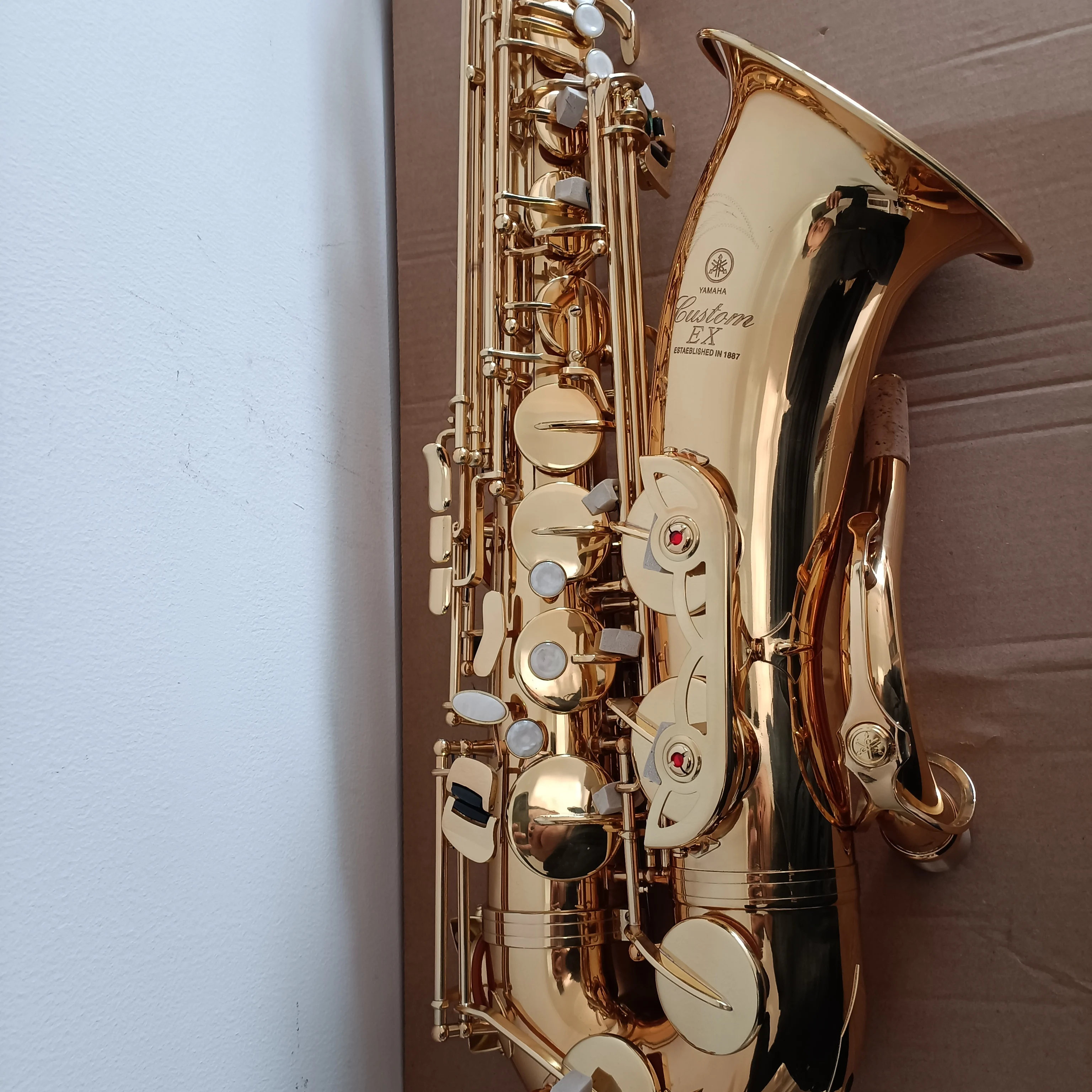 YTS-875 Golden color Tenor saxophone Deep carved Flowers with case