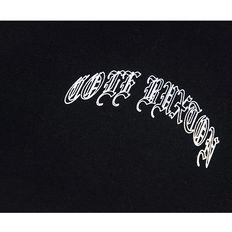 T-shirt oversize da uomo con stampa in sanscrito in cotone_voghion.com