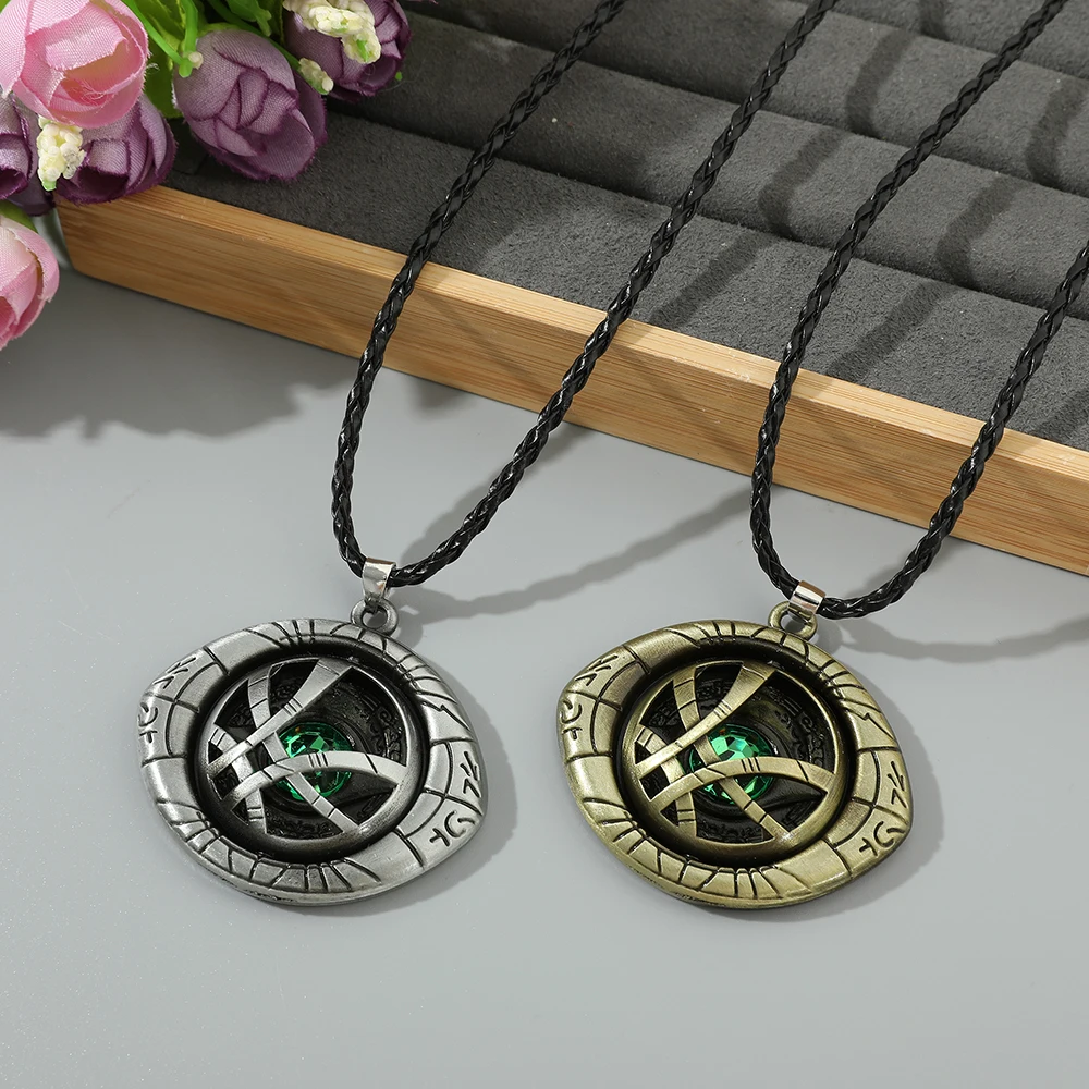 Marvel Superhero Movie The Avengers Doctor Strange Collana Con Ciondolo In Metallo Girevole Eye Of Agamotto Modeling Neck Chain Jewelry