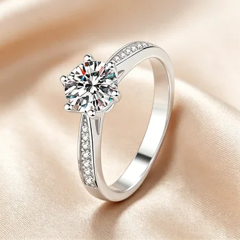 moissanite-women
