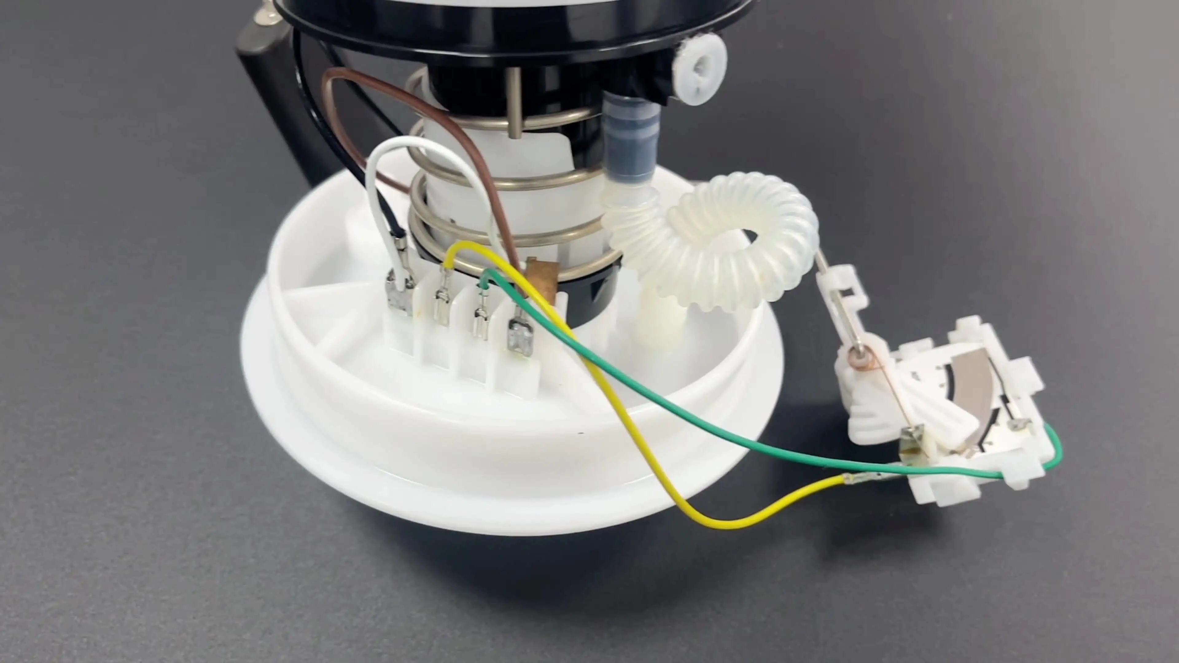 Автомобильные топливные насосы 3M519H307AM одинарная сопла аналогична Ford Focus