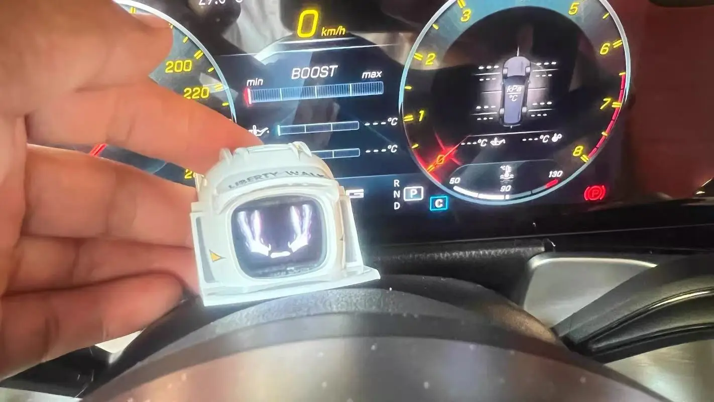 저렴한 다사이 모찌 모찌 로봇 자동차 장식품 AE86 브랜드 기프트 남성용 한정판 인터랙티브 무드 음성 활성화 친구