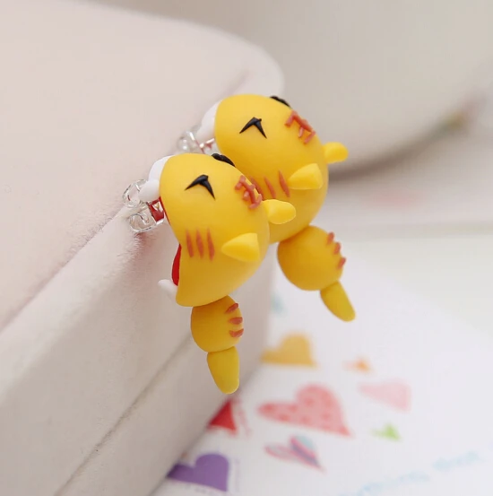 Handgefertigte 3D-Tiger-Ohrringe aus Polymer Clay für Frauen und Kinder, niedliche gelbe Dschungeltier-Ohrstecker, Kawaii kleiner Tiger. – Detail 6