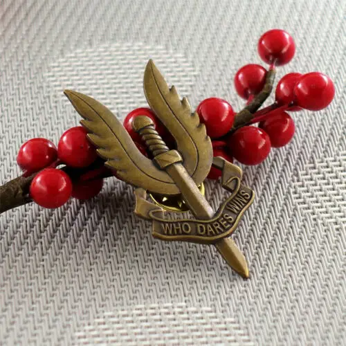 . 3PCS/LOT WW2 UK British Special Air Service SAS Who Dares Wins Medal Badge Pin