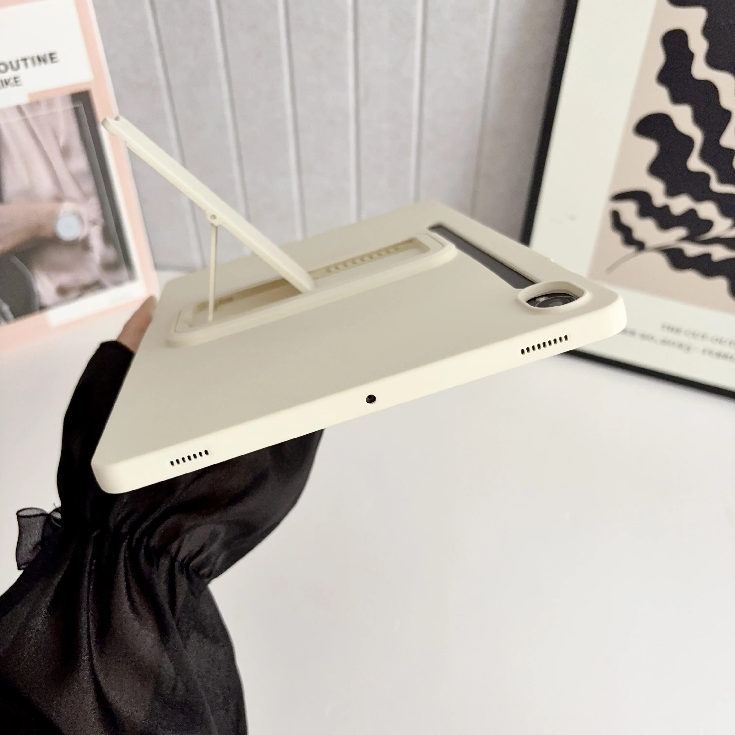 Universal Stand Tablet Case - Premium Protection and Versatile Viewing