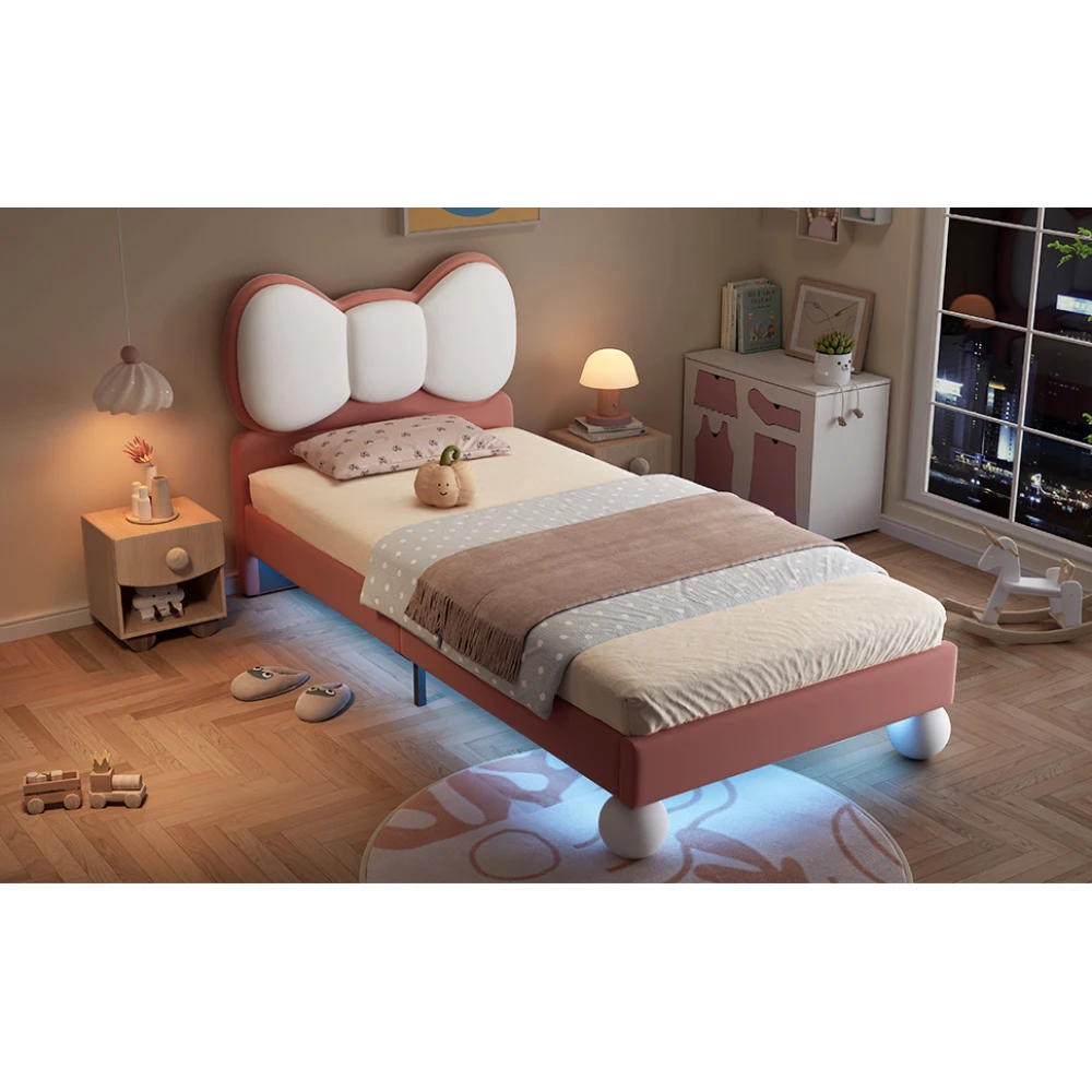 Gepolstertes Einzelbett, Babybett mit fliegenförmigem Bettkopf und farbverstellbarem LED-Lichtstreifen unter dem Bett in Beige + Rosa – Detail 13