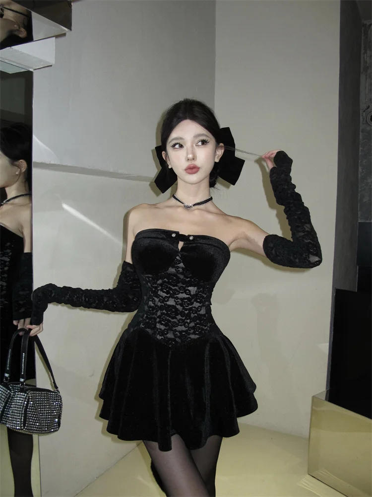 Minivestido gótico Y2K sin tirantes para mujer, vestido de fiesta de noche de retazos de encaje de terciopelo negro, corte en A, ajustado, sexy, para graduación, nuevo