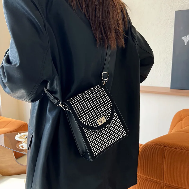 

Women's Mini Crossbody Bag New Korean Version Diamond Small Square Female Shoulder Bag Vertical Diagonal Women's Shoulder Bag