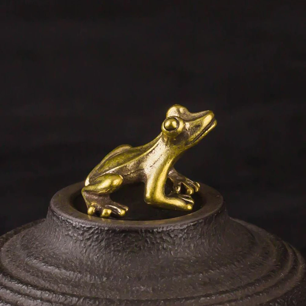 

Фэн-шуй, винтажное украшение, латунная статуя лягушки, богатство, процветание, подвеска в китайском стиле, медные статуи животных, аксессуары