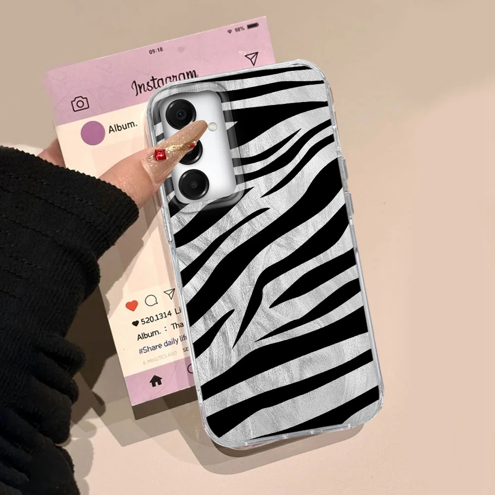 Grid Pattern Leopard Print Phone Case Cover