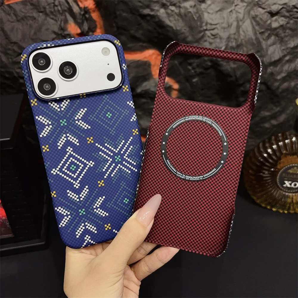 Kevlar-Infused Magnetic Carbon Fiber Pattern Phone Case with Colorful Frosted Finish