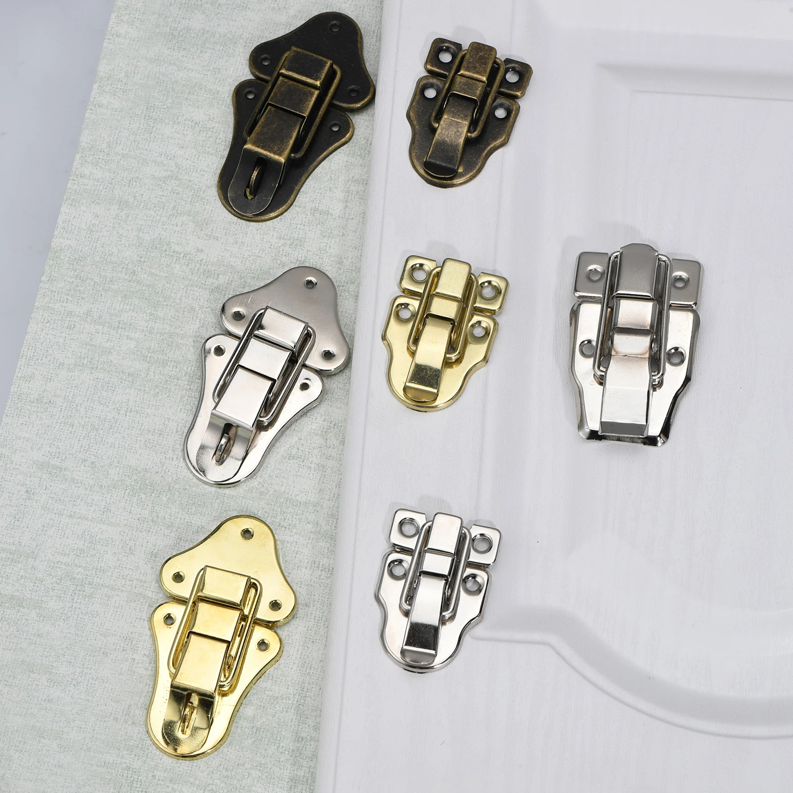 

Hardware New Chinese Style Antique Iron Sheet Wooden Box Packaging Hardware Accessories With Lock Buckle Duckbill Buckle