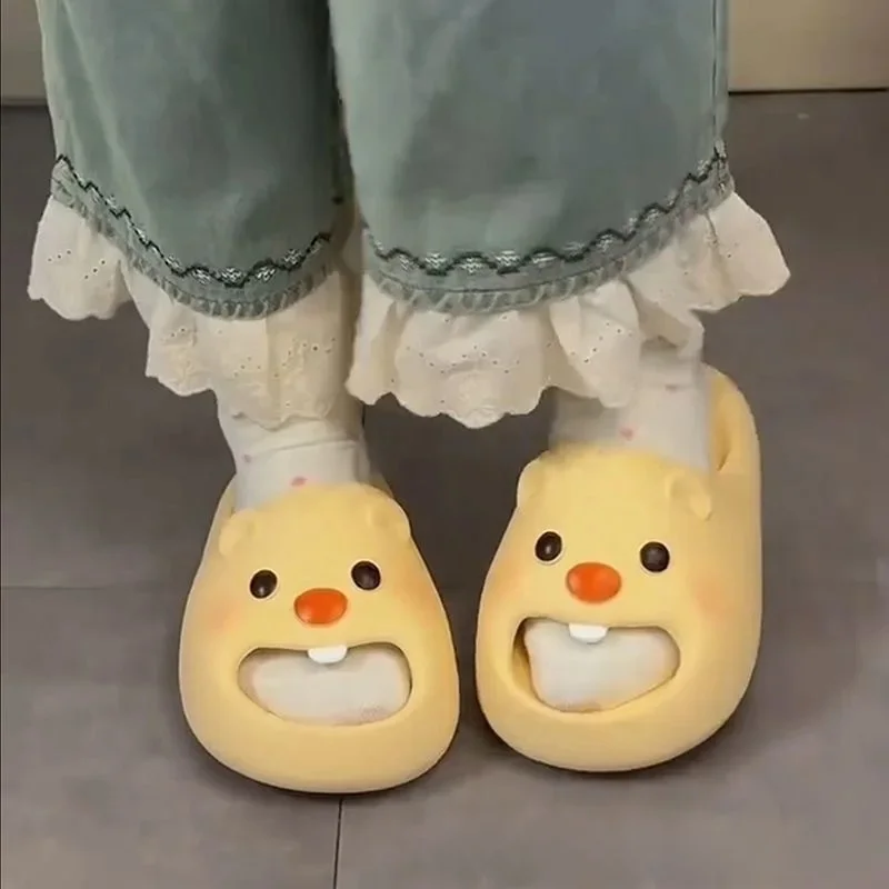 حذاء "نوزيوان" (NUANZHIYUAN) المنزلي اللطيف