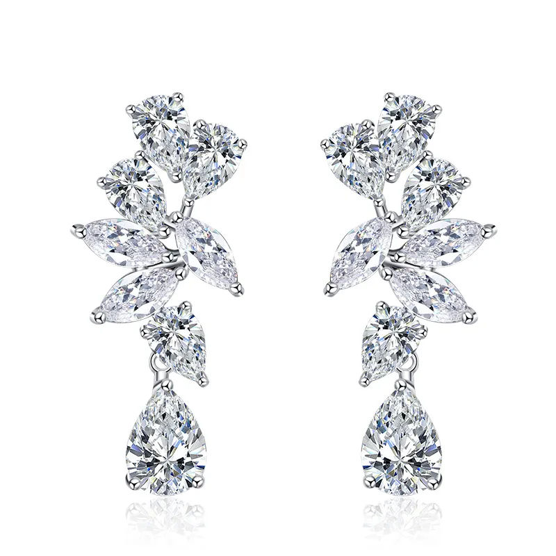 

2023 New 925 Silver High Carbon Diamond Earrings Droplets 6 * 8mm White Diamond Earrings for Women in Europe and America