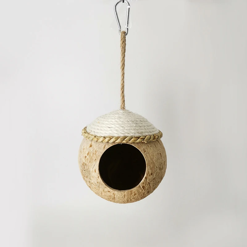 

Handmade Coconut Shell Bird Nest – Perfect Bird Toy for Summer with Hamsters, Parrots, and Finches