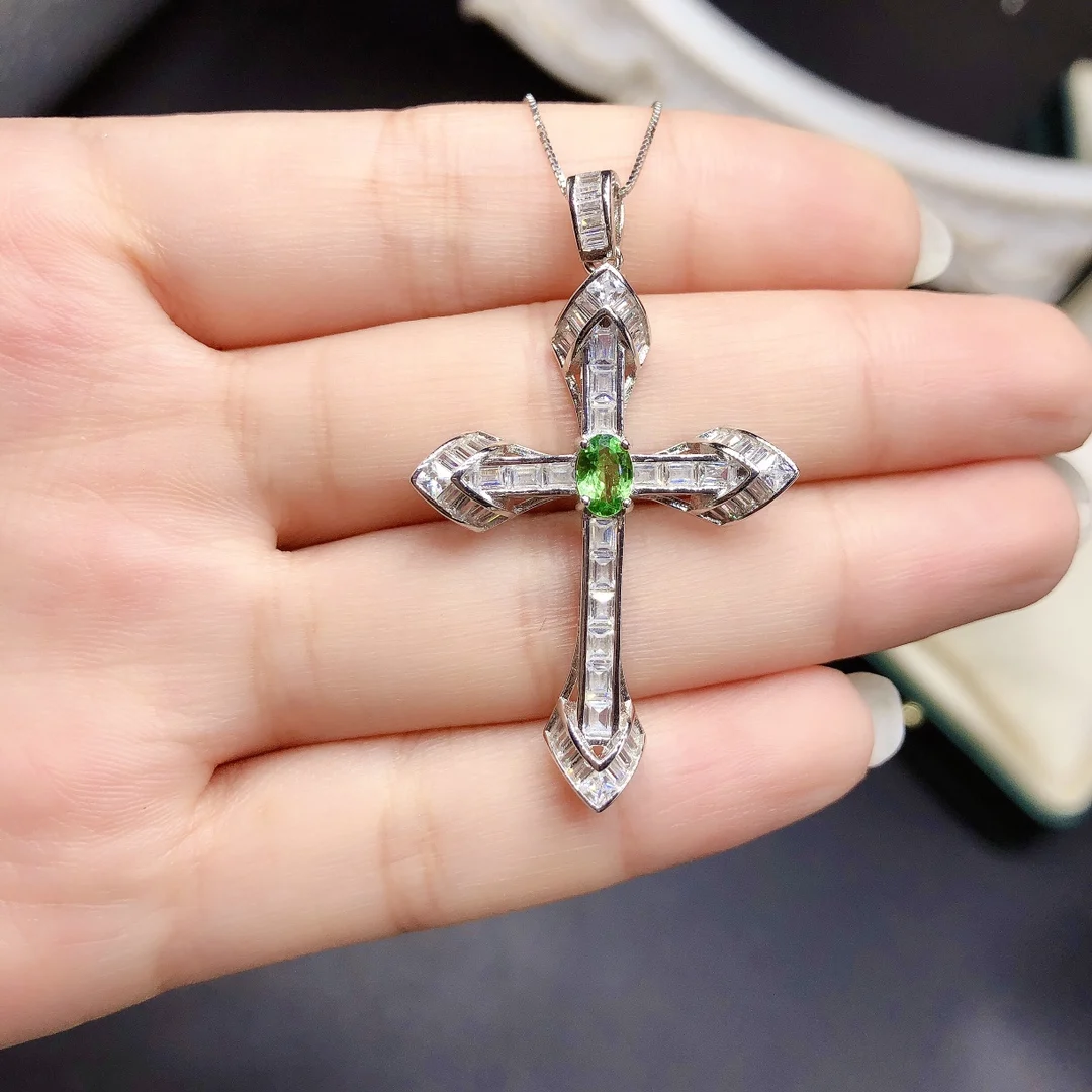 Natural Saffre Stone Sterling Silver 925 Jewelry Ladies Jewelry Collana Pendente Ladies Luxury Green Christmas Shipping Free