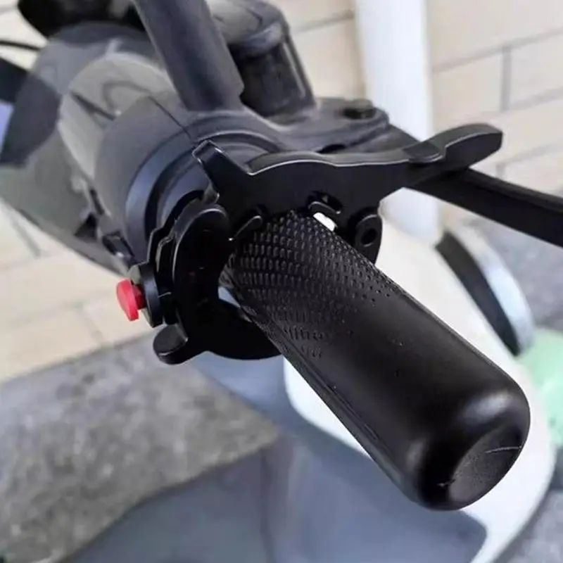 

Cruise Control Switch Handlebar Oil Control Throttle Booster Universal Motorcycle Cruise Control grips Motorcycle Accessories