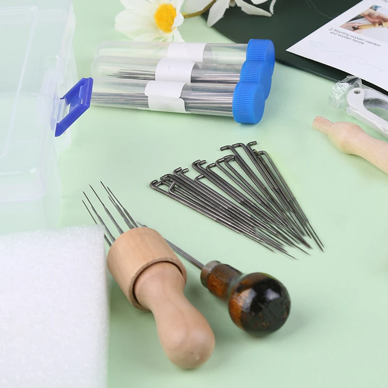 Needle Felt Kit Needle Felting Wool Wool Felting Needles Wool Felting Kit 70PCS Needle Felting Kit for DIY
