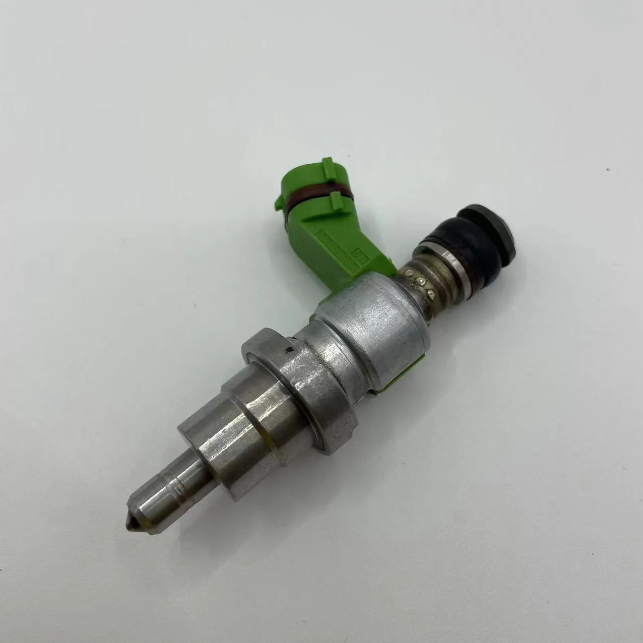 

23250-28070 топливный инжектор для Toyota-Camry AVENSIS/VERSORAV4 топливный инжектор автомобильные аксессуары