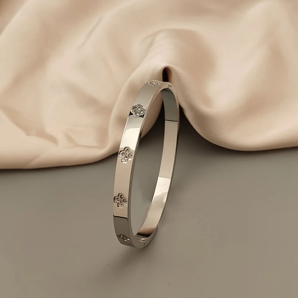 Classic Four Leaf Clover O Shape Stainless Steel Gold Plated Bracelet, High Quality Waterproof Jewelry, Wedding Party Jewelry 5