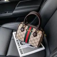 Sac à langer de luxe pour femmes, sac fourre-tout en cuir vintage, sac bandoulière minimaliste, design élégant, grande capacité, tendance 1