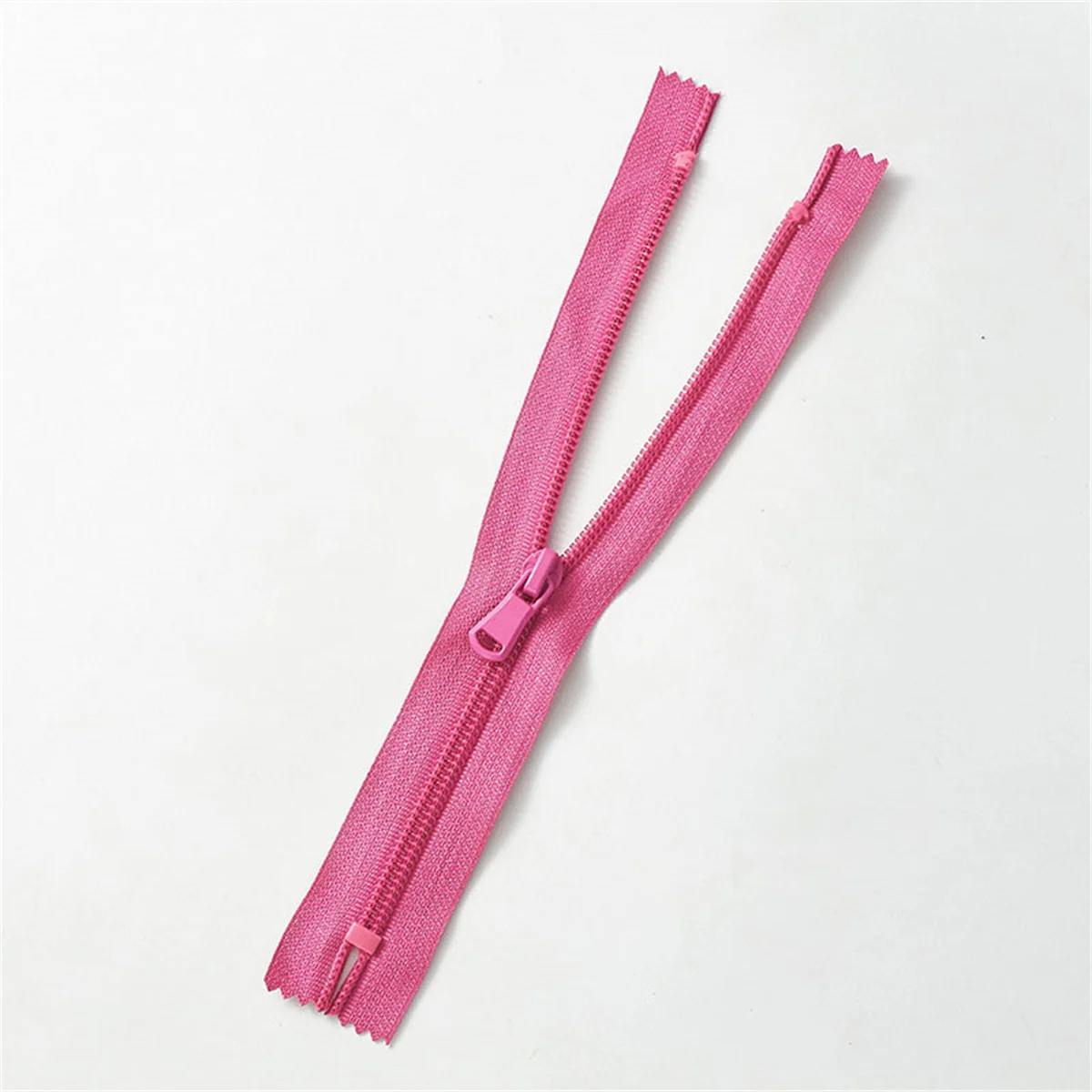 5-Pack Nylon Closed Tail Zipper for Bags and Cushions - 30cm