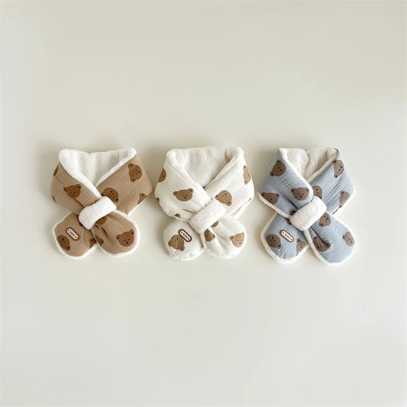 Description Picture 3 of itemWarm Infant Baby Scarfs Korean Cute Cartoon Bear Baby Shawls Autumn Winter Warm Scarfs for Newborn Boy Girl Photography Props