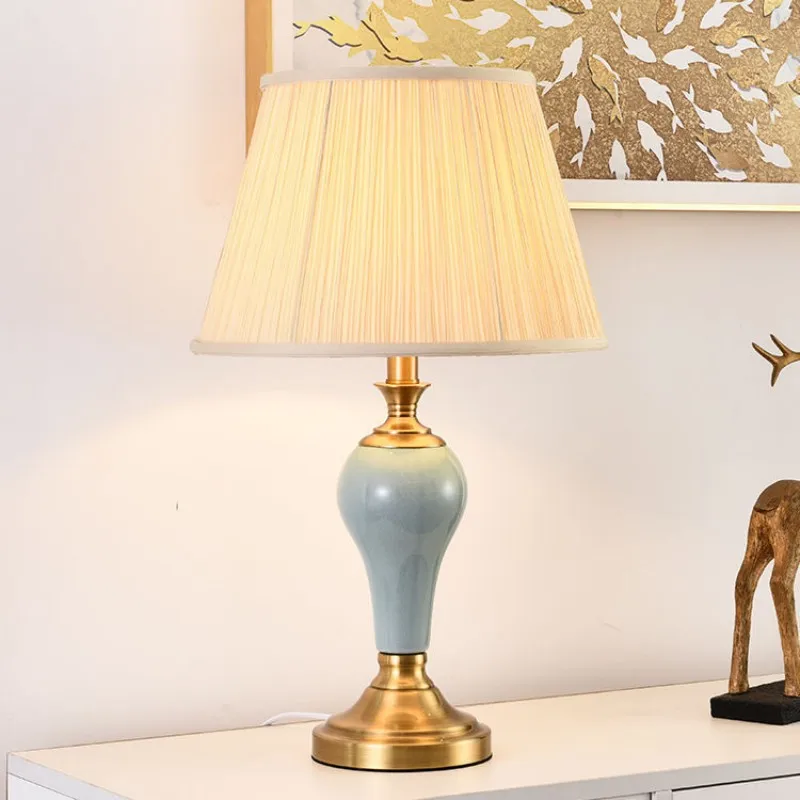 

Modern Ceramic Table Lamp LED European Creative Luxury Fashion Design Home Living Room Bedroom Decorative Table Lamp