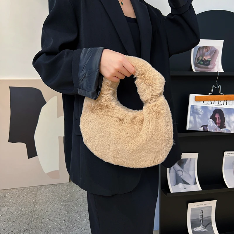 Knotted Plush Handbags For Women 2022 Winte New Furry Luxury Designer Handbag Soft Fluffy Y2K Tote Bag Faux Fur Hobos Korean INS