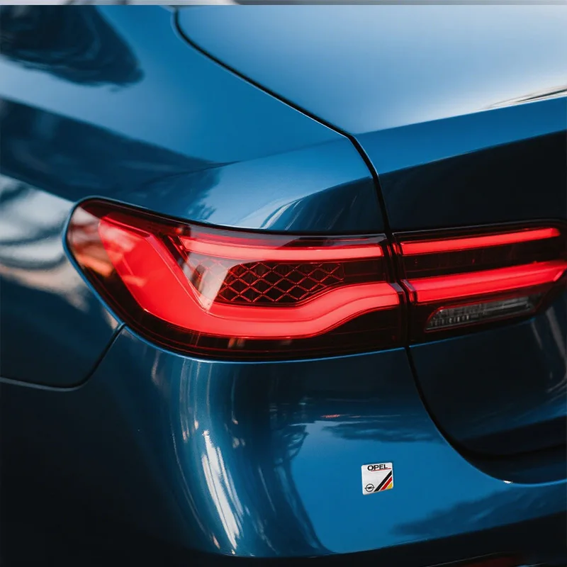 새로운 3D 알루미늄 자동차 엠블럼 배지 오펠 코르사 아스트라 인시그니아 벡트라 자피라 메리바 모카 그랜드랜드 비바로용 리어 트렁크 스티커