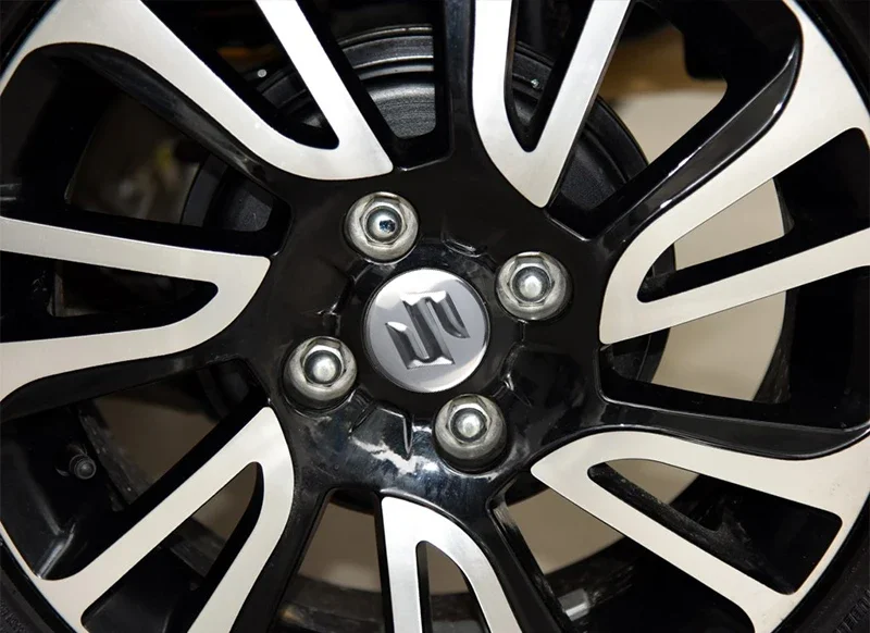 wheel hub covers wheel hub caps car sticker covers 4pcs 56mm aluminum car badge wheel center hub caps covers sticker for Suzuki Grand Vitara SX4 Swift Jimny Kizashi Liana Wagon
