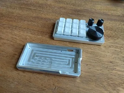 Nova Caixa de Alumínio Cnc para Teclado Macro Cxt 12e3 - Imagem 4