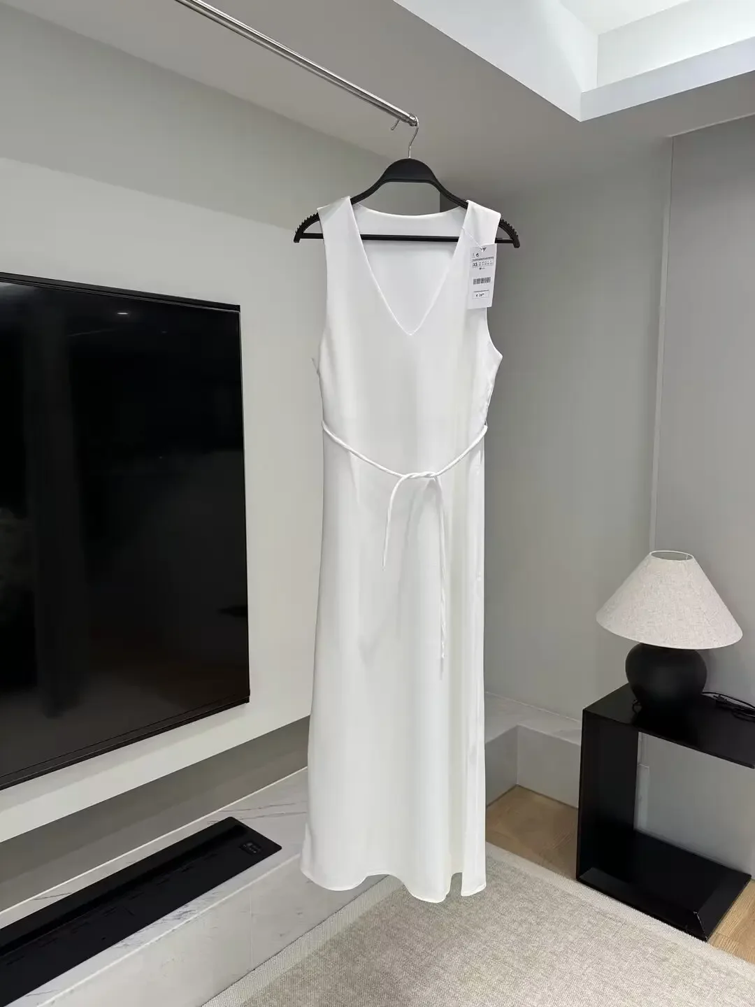 

Women's summer new fashion lace up decoration casual V Neck drape crepe midi dress retro sleeveless women's dress Mujer