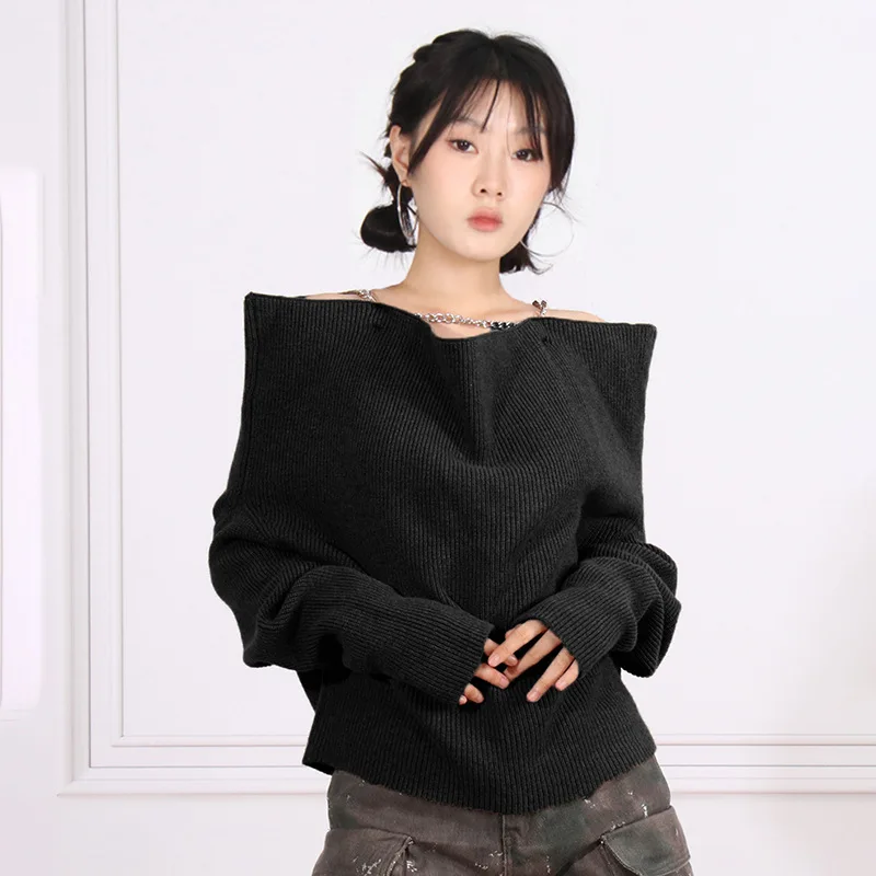 

Korean Version Instagram Style 2024 Spring New Fashionable Design Sense Splicing Chain One Shoulder Solid Color Loose Sweater