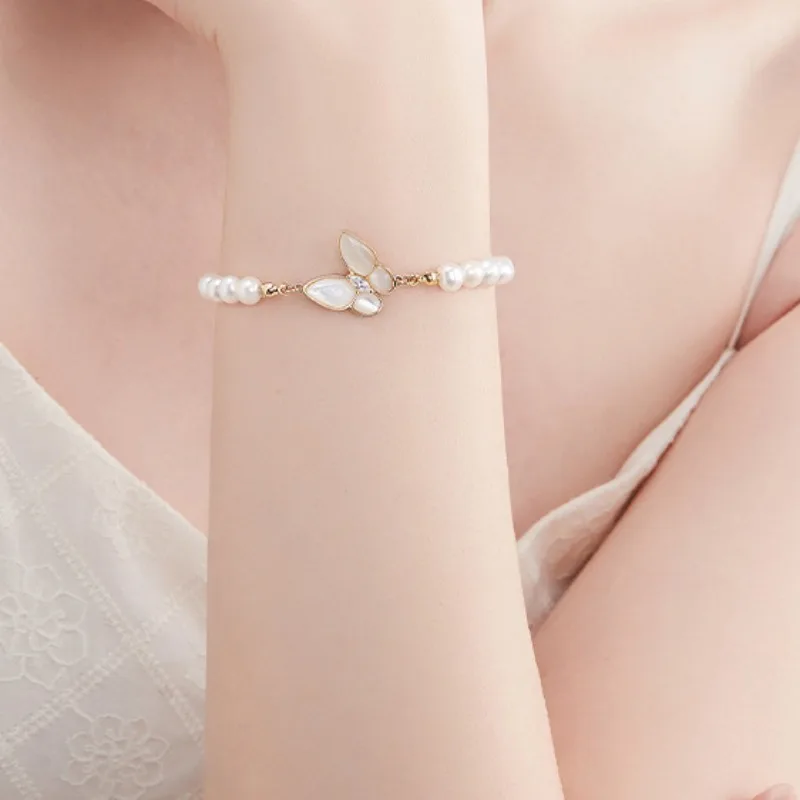 

Изящные белые браслеты Minar из натуральной ракушки с крыльями бабочки и пресноводным жемчугом, очаровательные браслеты для женщин из меди с покрытием из настоящего золота 14 к