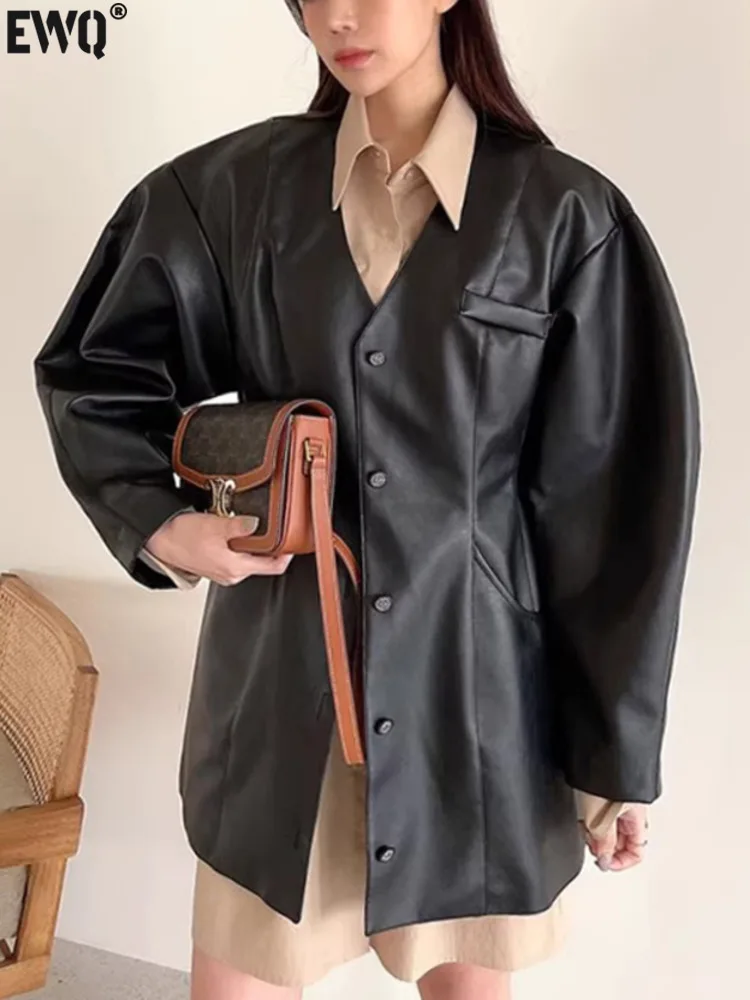 

[EWQ] Women Korean PU Leather Jacket Loose V-neck Single Breasted Large Pocket Jackets Coat 2023 Autumn Winter New Tide 16U3841