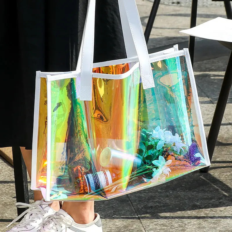 Рисунок 3 - Прозрачная сумка из ПВХ с лазерным рисунком