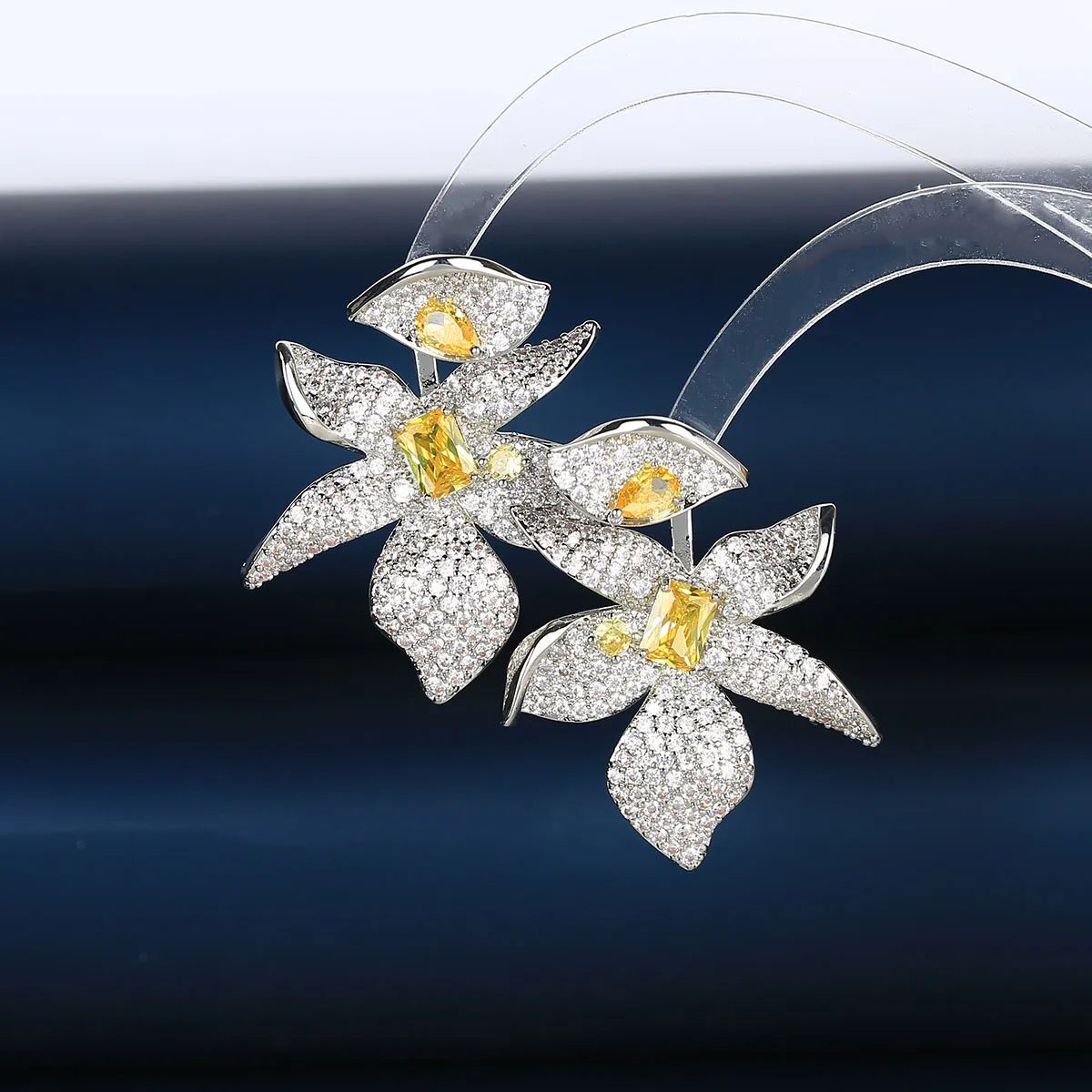 

Bilincolor Zircon Stylish Floral Earrings for Women