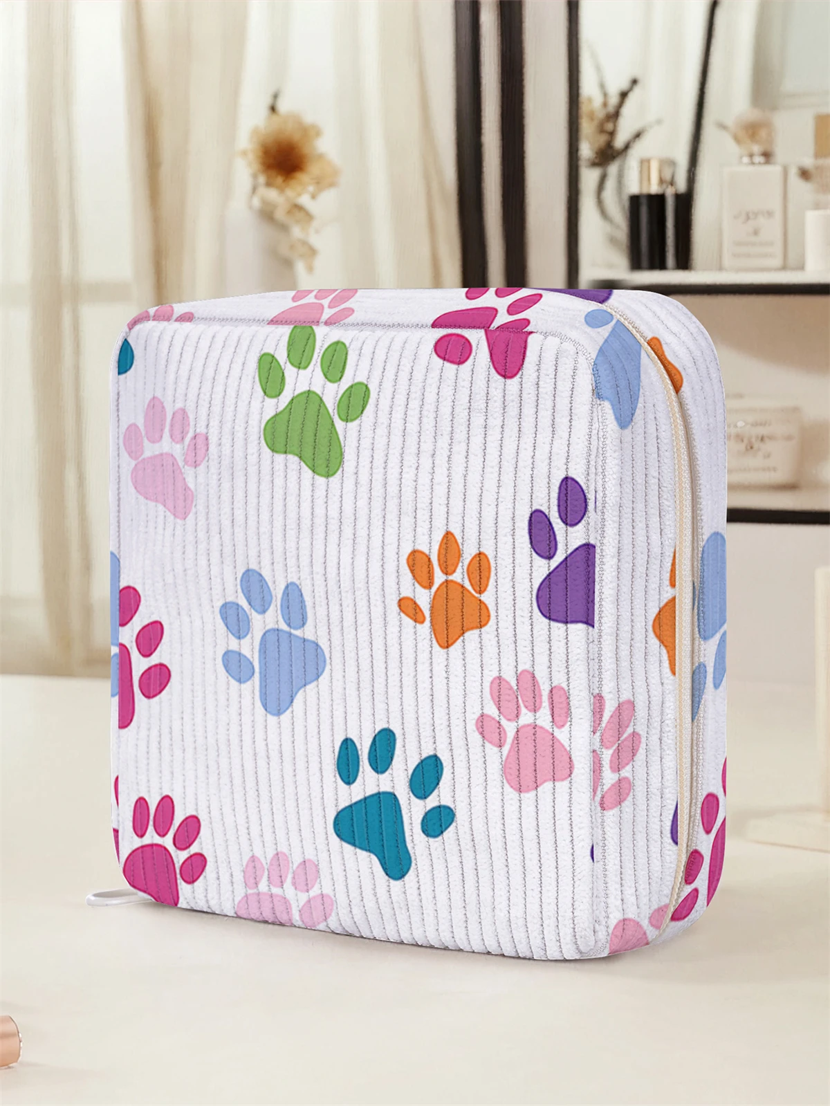 Cartoon printed sanitary napkin storage bag, women's lightweight tissue bag, sanitary tissue bag