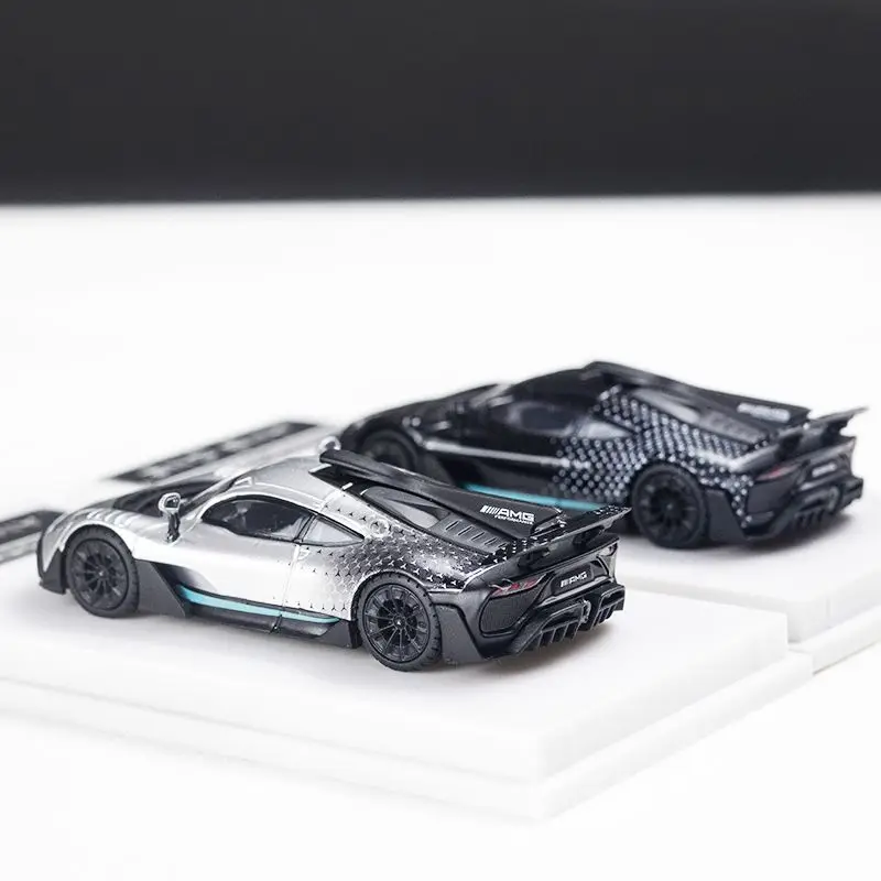 1:64 Limited Edition Mercedes-Benz AMG ONE Starlight Paint Simulation Alloy Car Model Collection 2