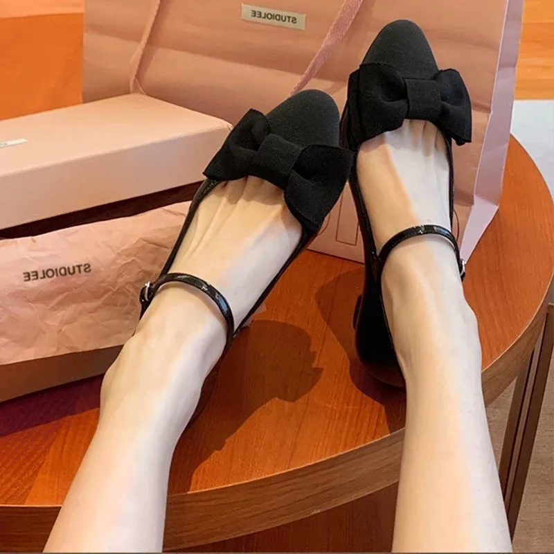 

Женская Весенняя обувь с острым носком, однотонная уличная женская обувь с бантом-бабочкой, 2024