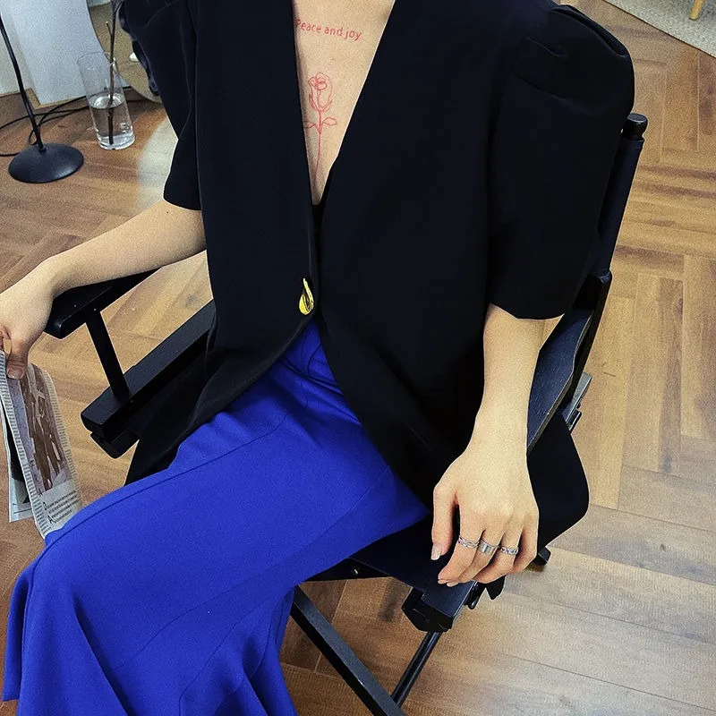 Рисунок 3 - Женский свободный блейзер с V-образным вырезом