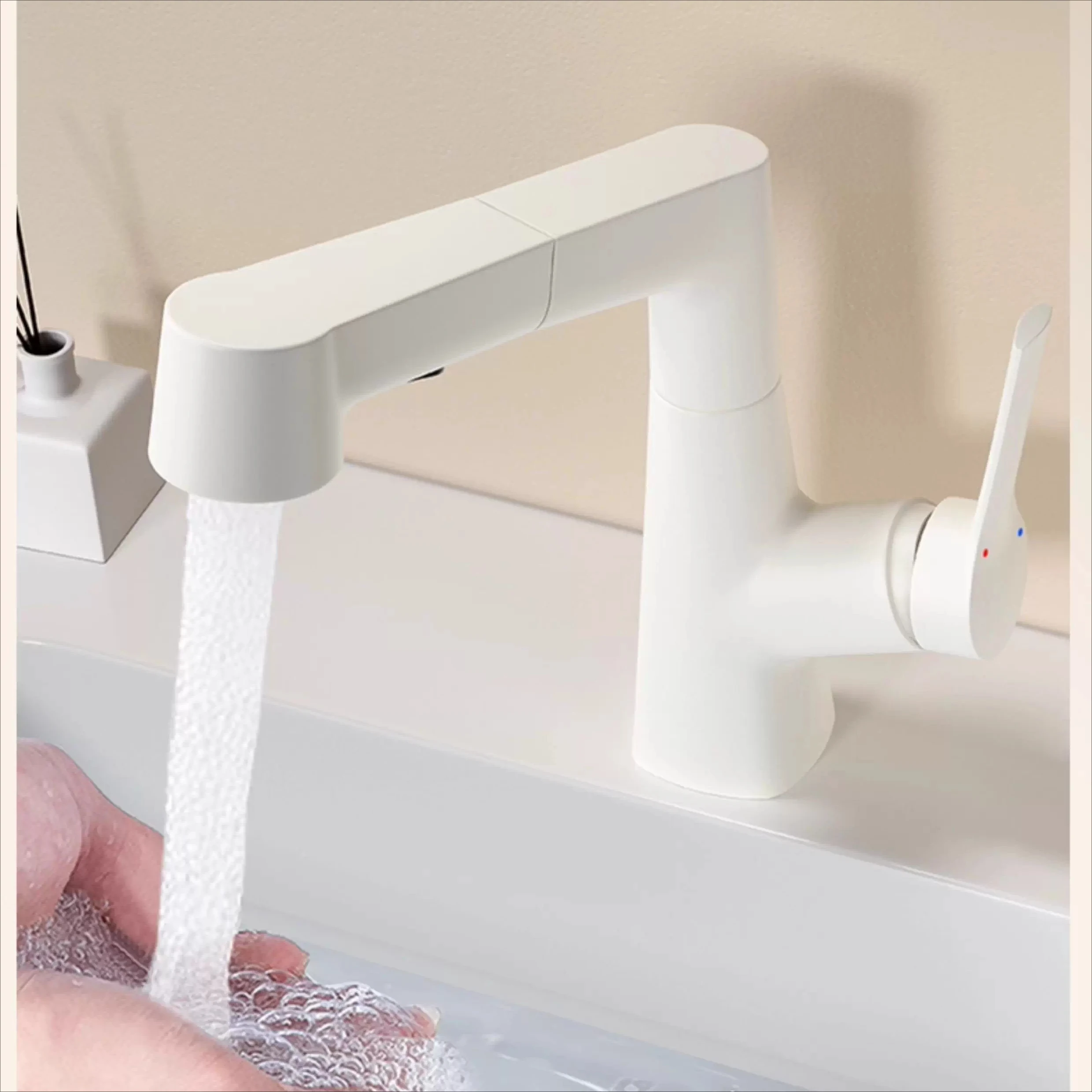 ก๊อกน้ำห้องน้ำ รุ่นแฟชั่น สีครีม วินด์ไวท์ ก๊อกน้ำอ่างล้างหน้าแบบยกได้ ก๊อกน้ำอ่างล้างหน้าแบบดึงออกได้ น้ำร้อนน้ำเย็น G3/8G2/1 1