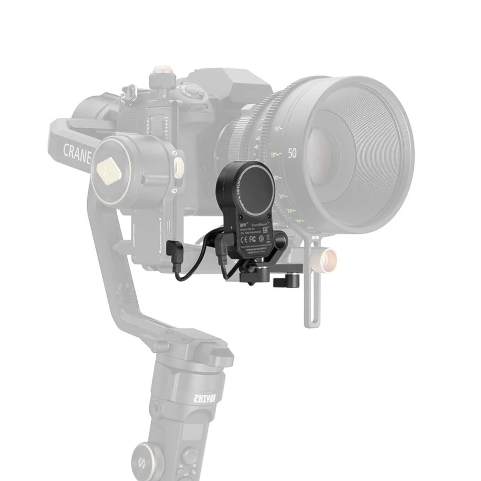 Le ZHIYUN CMF-06 TransMount Servo Follow Focus/Zoom Contrôleur installé sur un Crane 3S, illustrant son intégration.