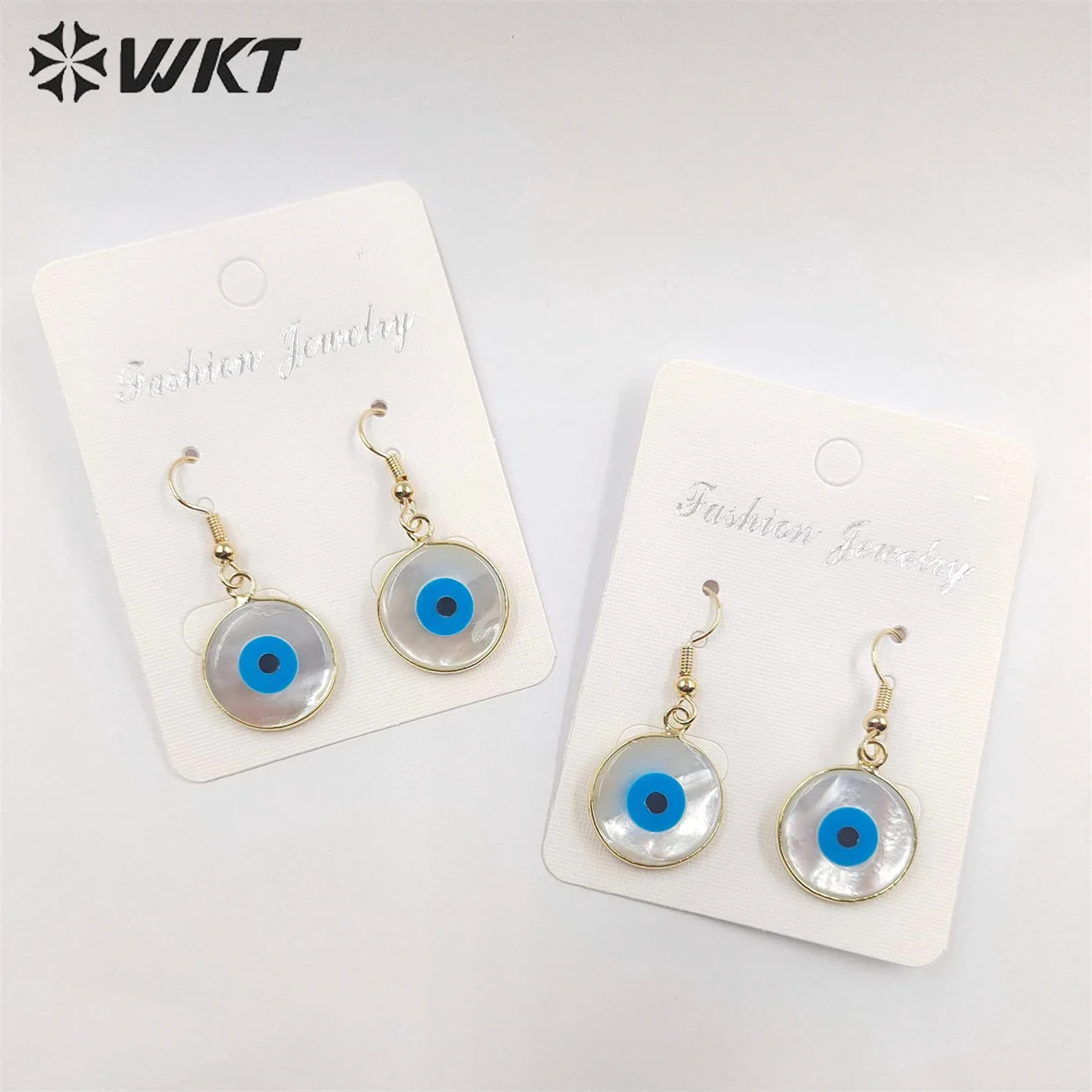 WT-E162 Wholesale Earrings Natural Shell With Gold Round With Blue Eye Stone Beautiful Earrings Jewelry For Women