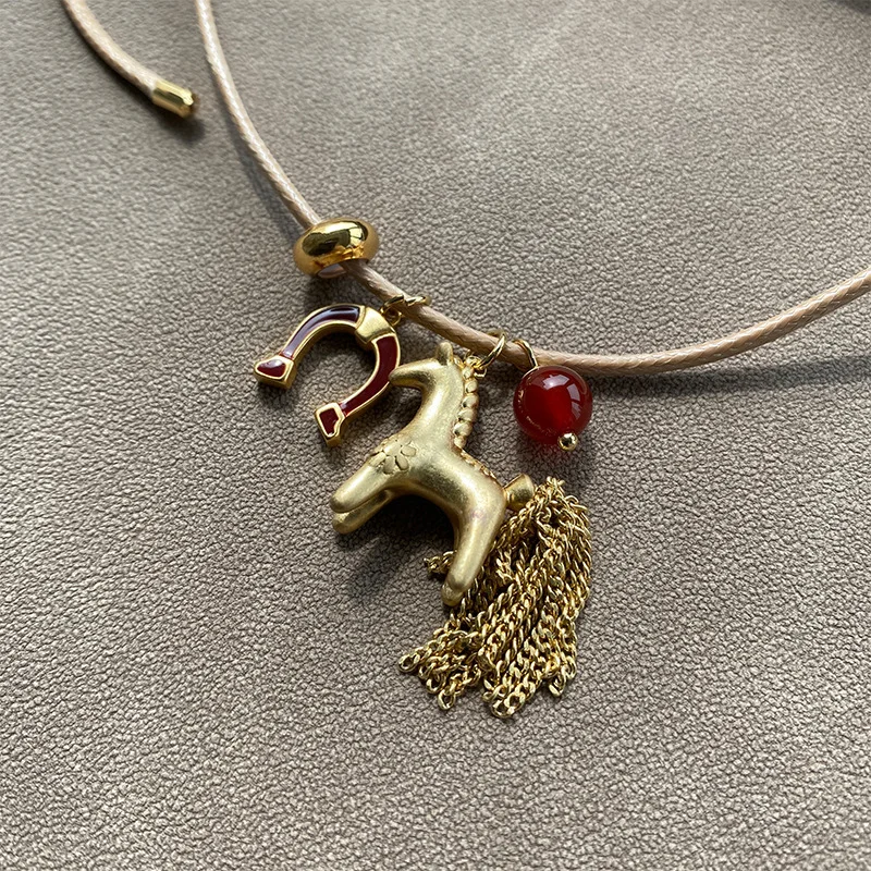 Minar Lustige metallische Cartoon-Pferde-Anhänger-Halsketten mit mehreren Quastenperlen für Frauen, weiblich, verstellbar, lange Wachsseilkette, Colliers_voghion.com
