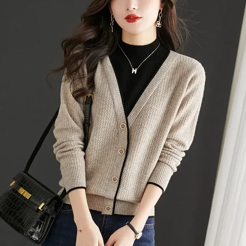 

Blue Short Ladies Sweaters Cardigan Black Winter Button Crop Knitted Top for Women V-neck 2023 New Collection Y2k Vintage Autumn