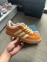 Nouvelles chaussures décontractées tendance 2026 pour hommes et femmes, légères et confortables, chaussures de course, chaussures de sport, pointures 36-45 4