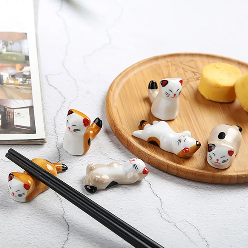 Japanese Style Underglaze Ceramic Cute Cat Chopstick Holder Tableware Restaurant Simple Oval Spoon Bracket Utensil For Kitchen